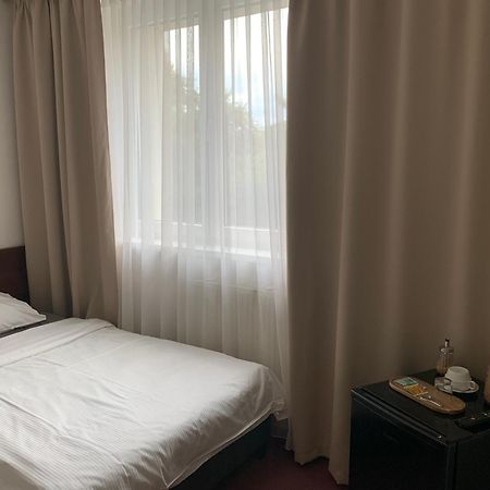 Hotel-Pension Kamyk Prague Extérieur photo