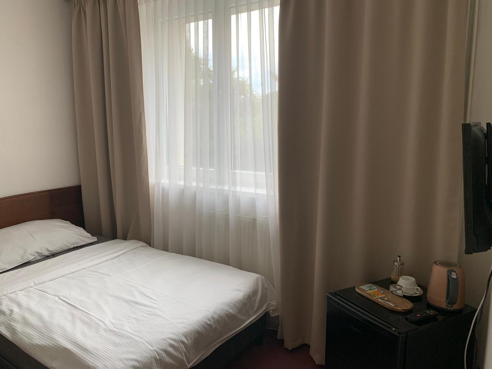 Hotel-Pension Kamyk Prague Extérieur photo
